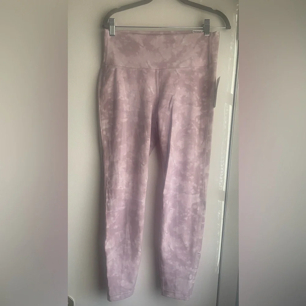 Old Navy Active Large Legging Medium‎ tops - Picture 9 of 13